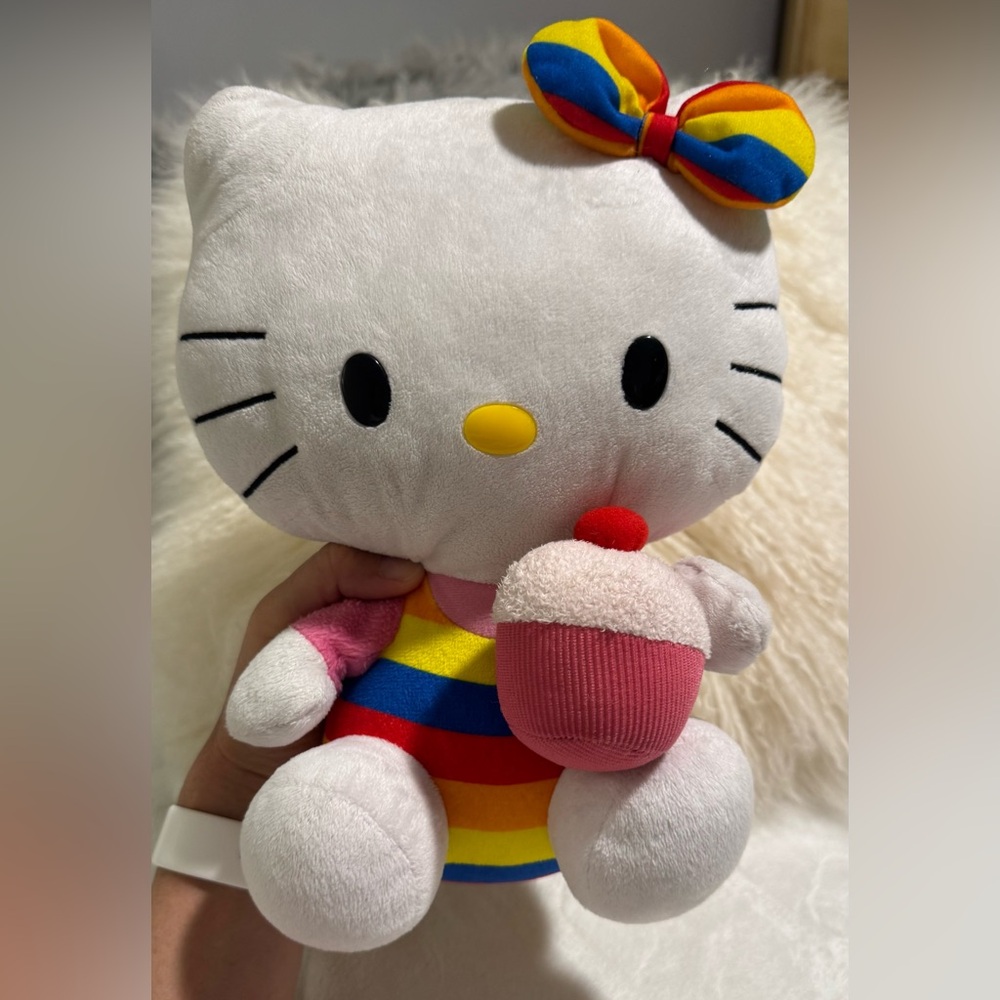 Ty Beanie Baby: Hello Kitty - rainbow | Stuffed Animal Plush with Red yellow